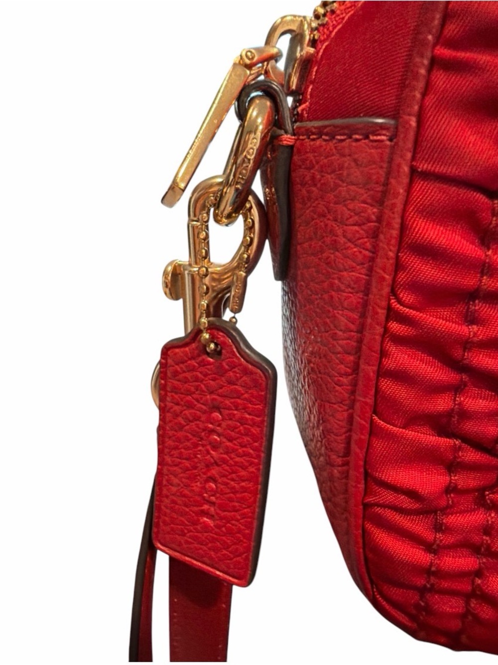 Coach Red Leather/Nylon quilted Rugged Crossbody Bag with Gold Hardware /hangtag - Picture 10 of 10